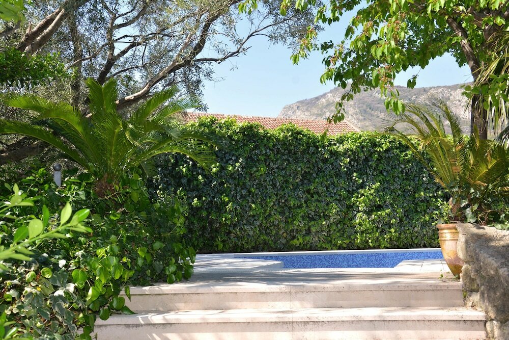 Фото Hotel Dubrava