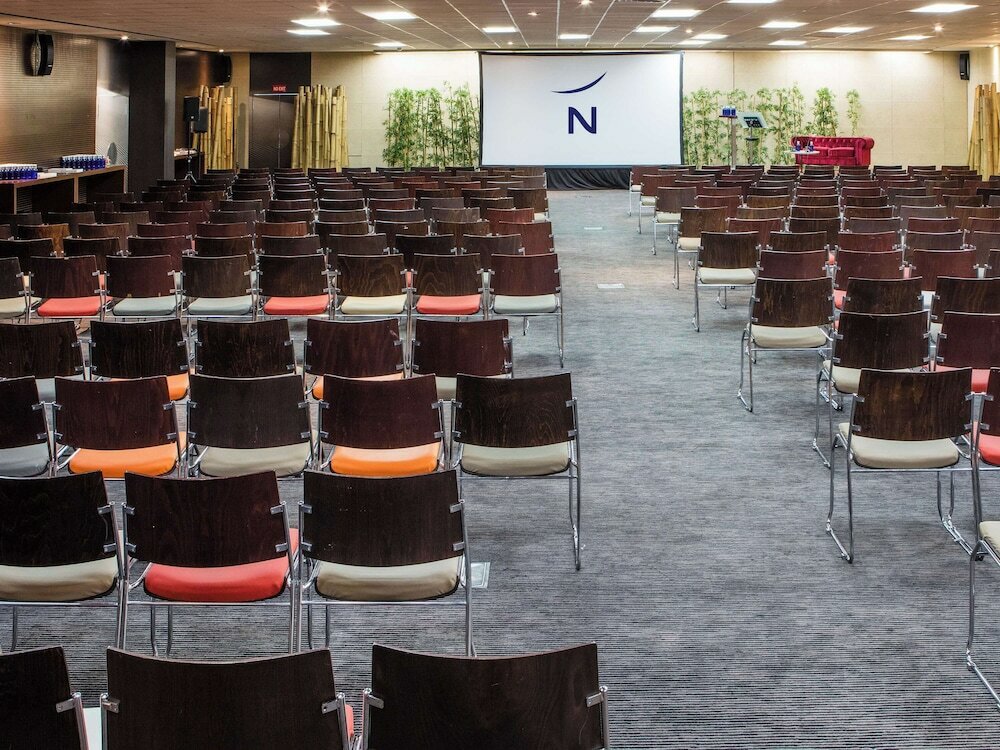 Фото Novotel Barcelona City