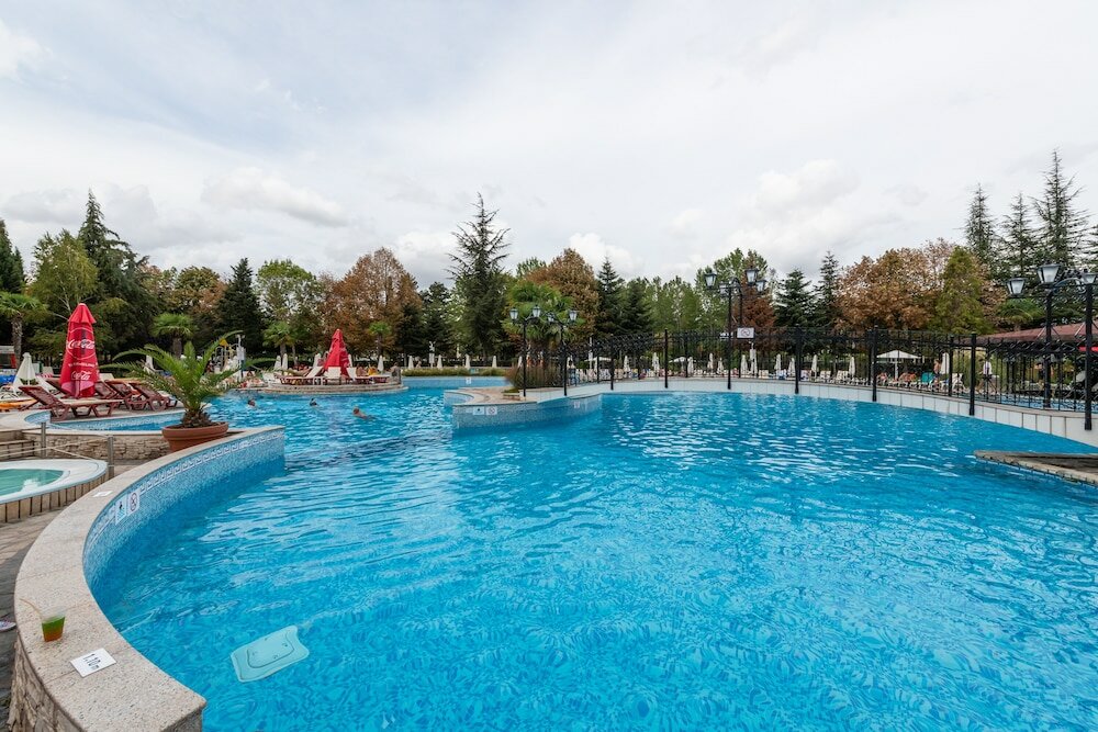 Фото Hotel Hrizantema