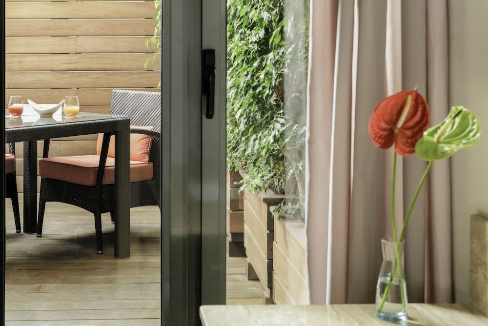 Фото Отель H10 Universitat