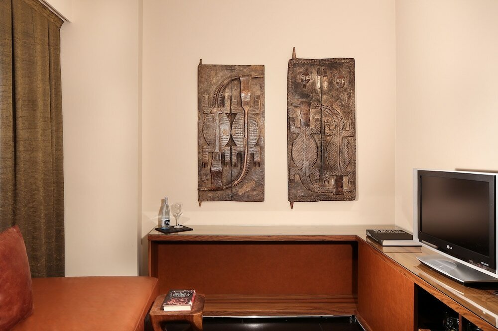 Фото Gran Derby Suite Hotel