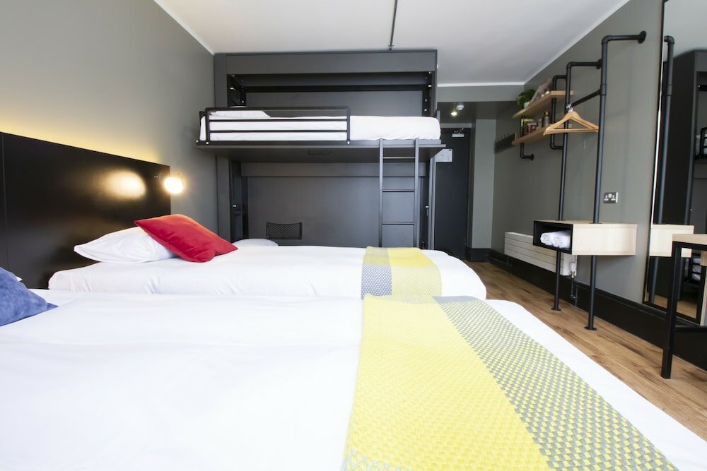 Фото Generator Dublin