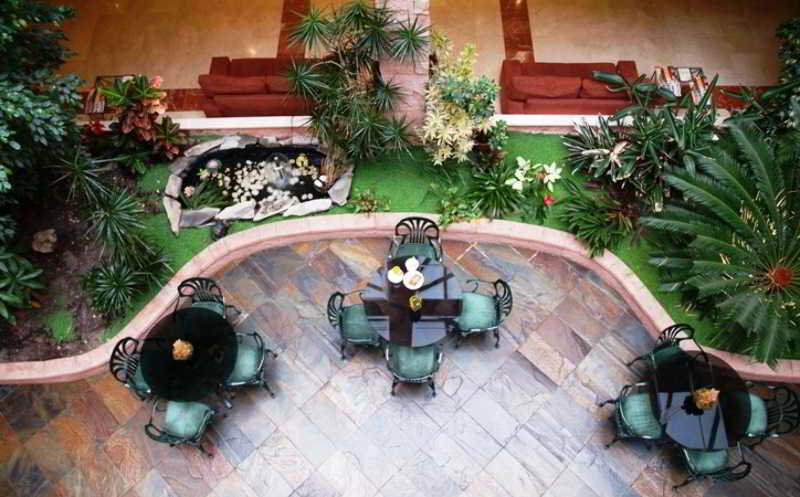 Фото Hotel Majadahonda