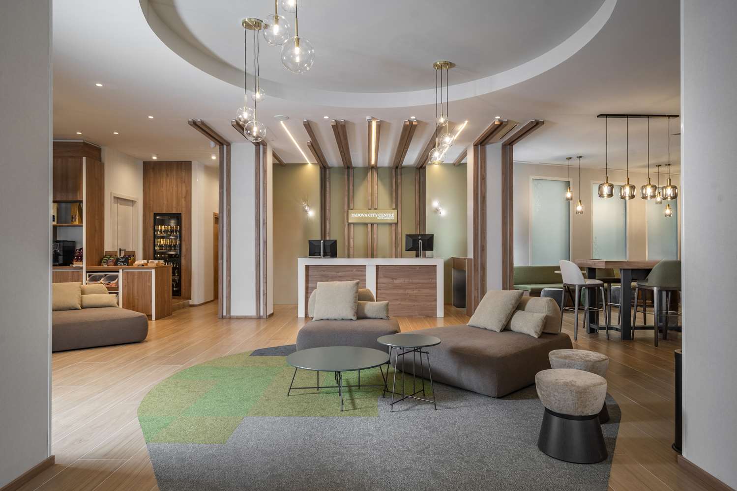 Фото 145683610631