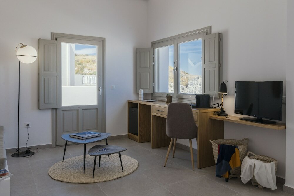 Фото Symphony Suites