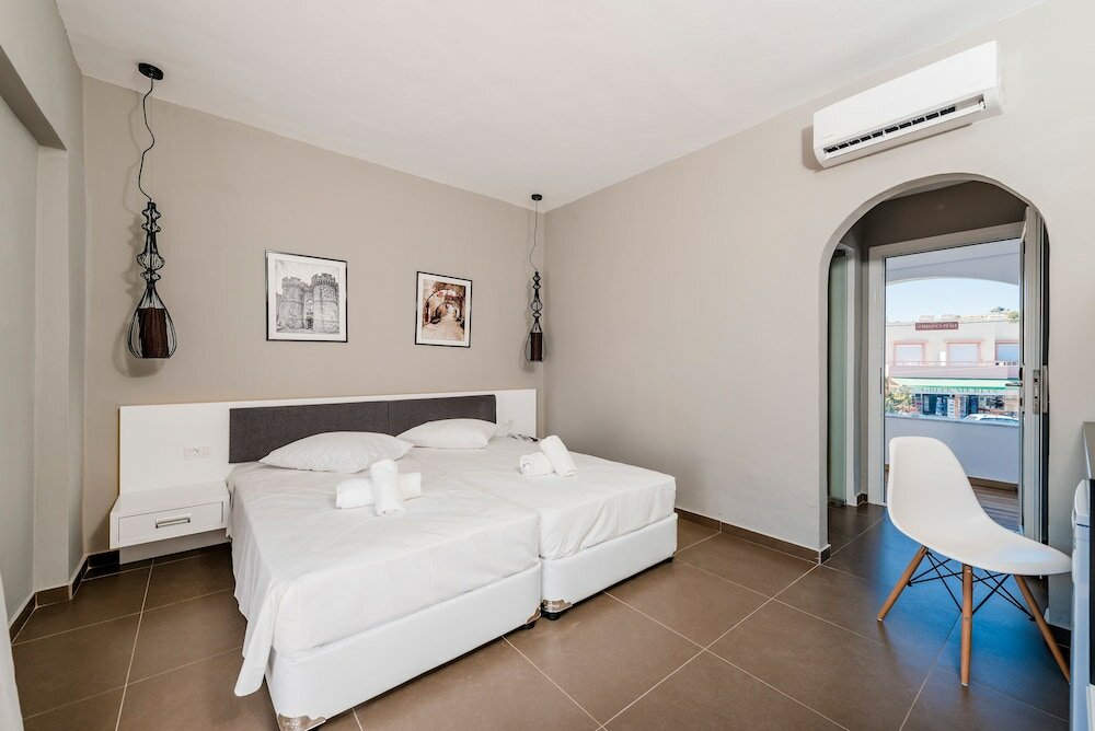Фото Belmare Hotel