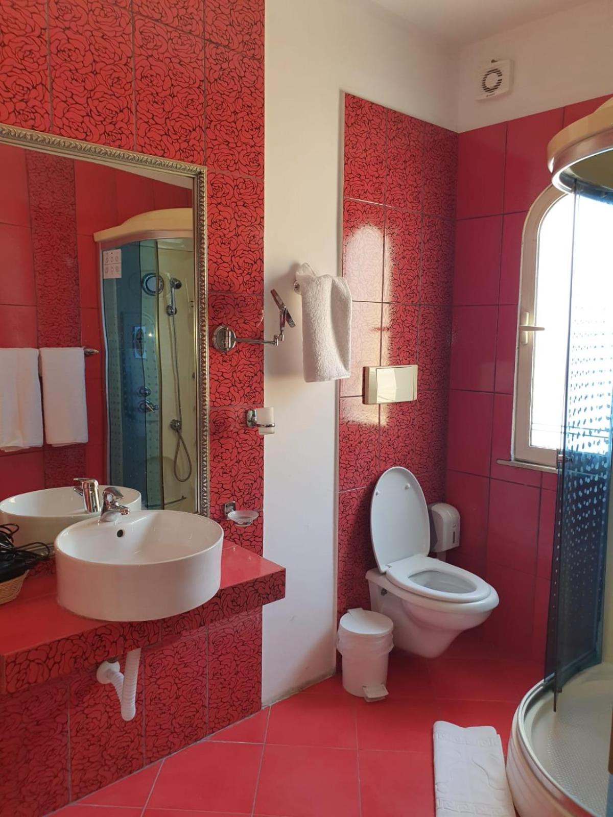 Фото Theranda Boutique Hotel