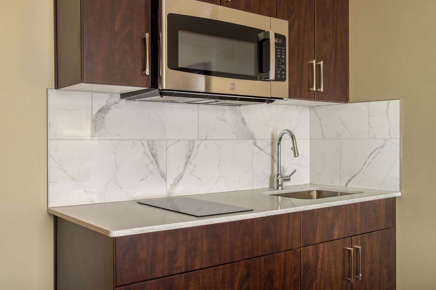 Фото Days Inn Cranbrook