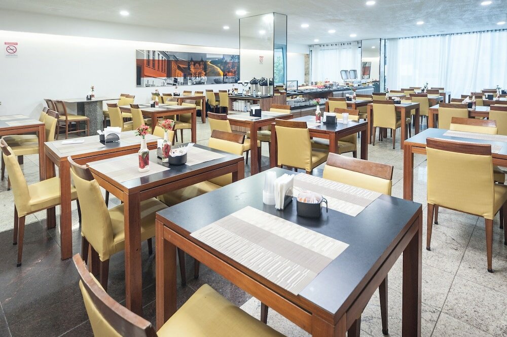 Фото Golden Park Hotel