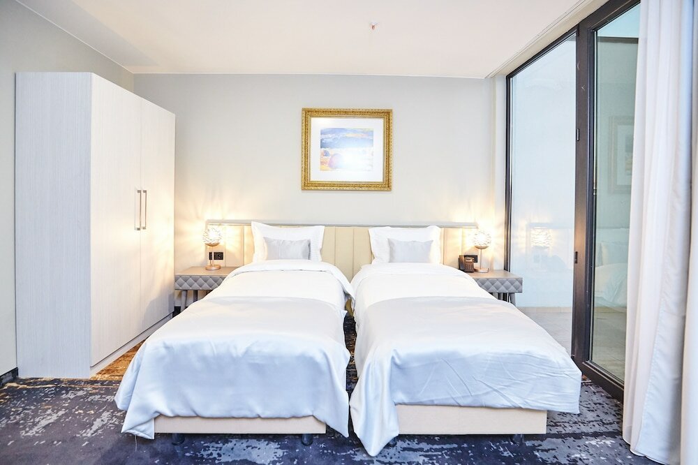 Фото Brosse Garden