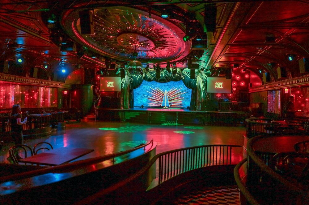 Фото Paramount Times Square