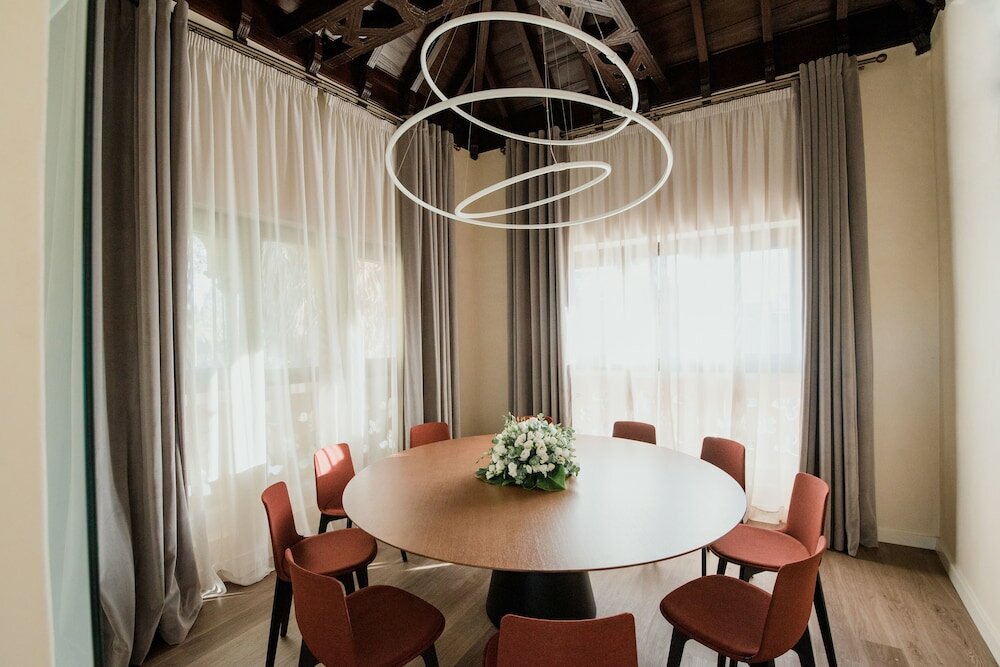 Фото Suites Murillo Plaza Sta Cruz