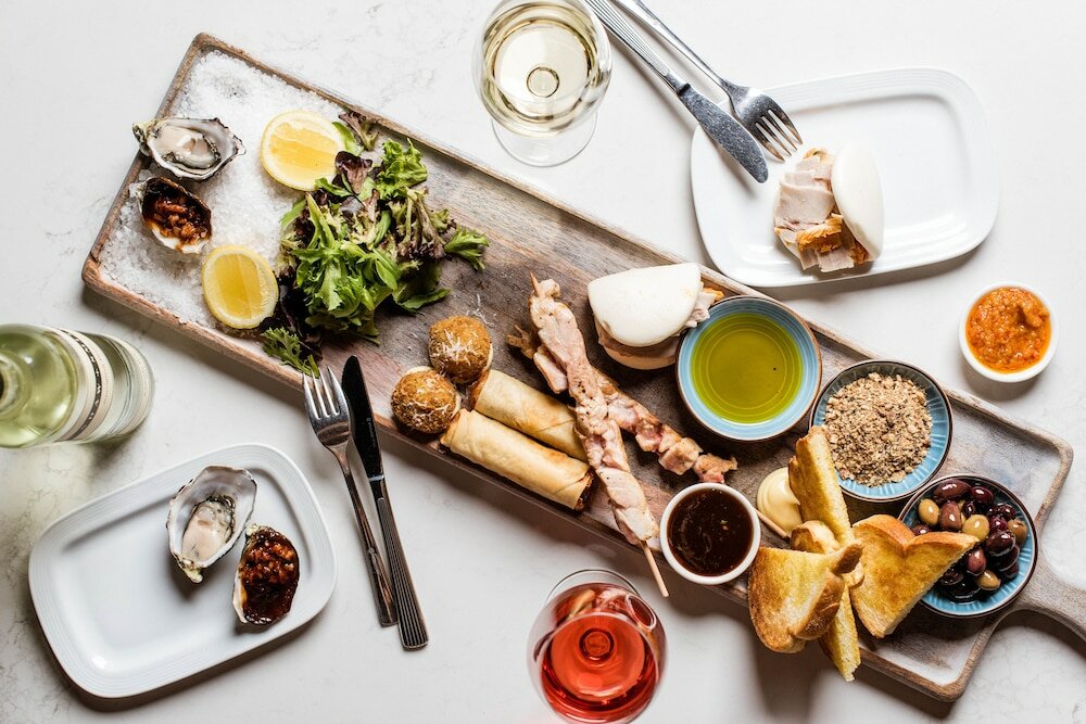 Фото The Lakes Resort Hotel