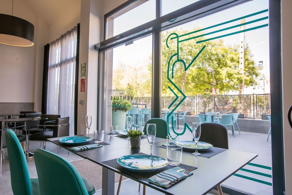 Фото Hotel Venture Sant Cugat