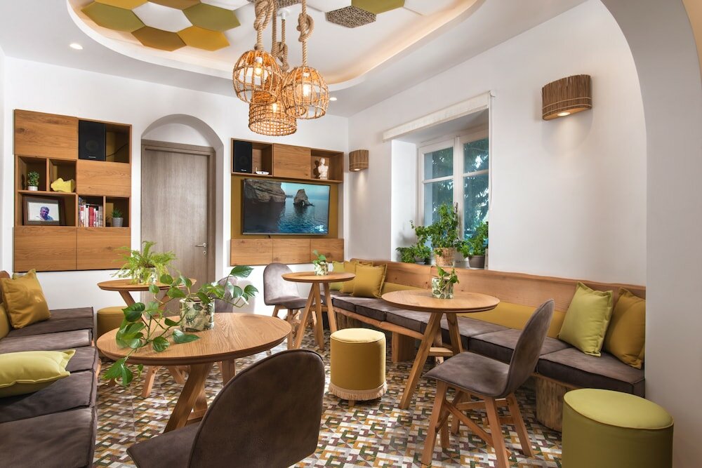 Фото Semiramis Guesthouse