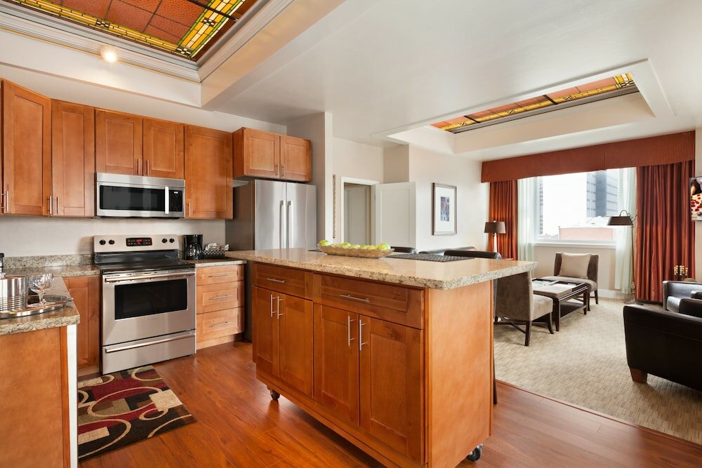 Фото Executive Hotel Vintage Court