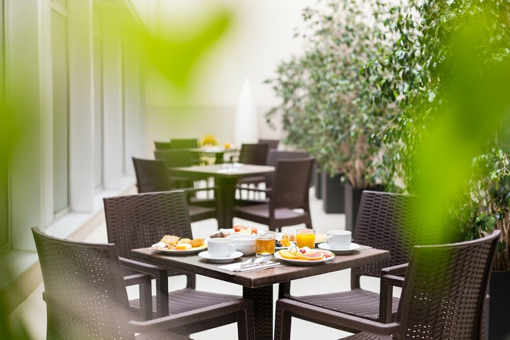 Фото Hotel Lugano Barcelona