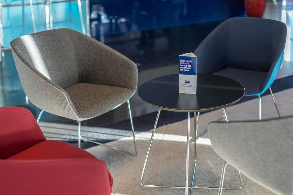 Фото Holiday Inn Express Lisbon Alfragide, an Ihg Hotel