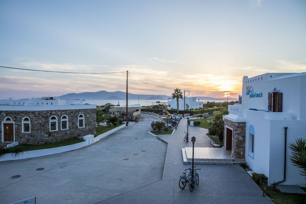 Фото Plaza Beach Hotel