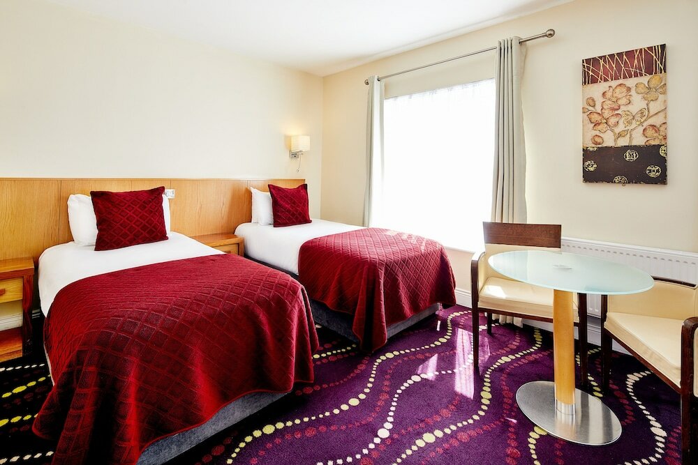 Фото Arlington Hotel O'Connell Bridge