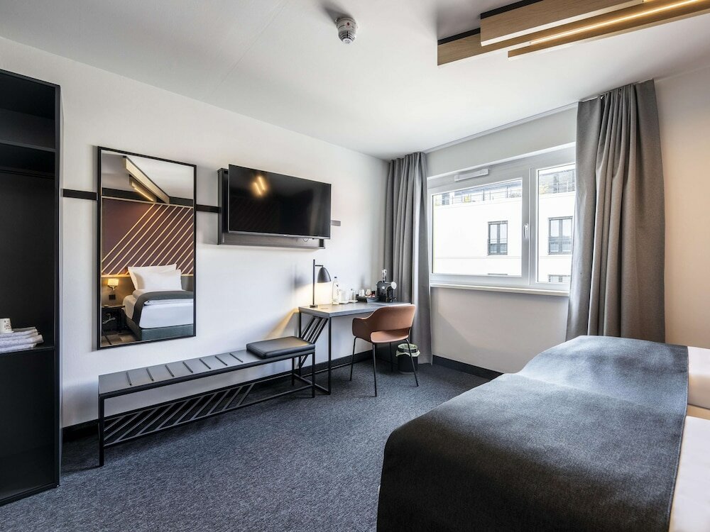 Фото B&b Hotel Schweinfurt-City