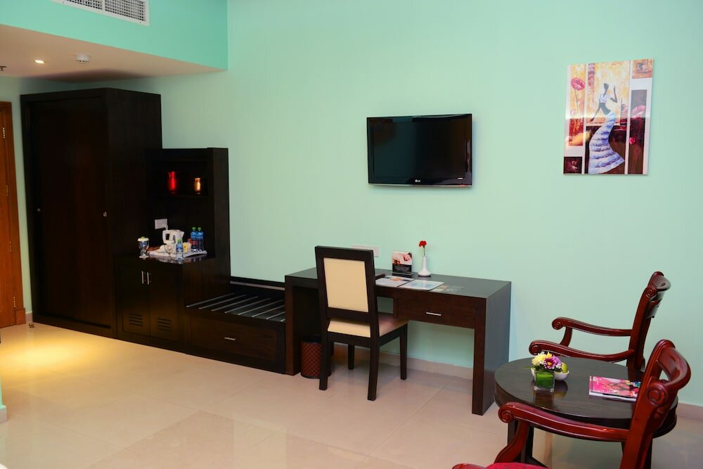 Фото Juffair Gate Hotel