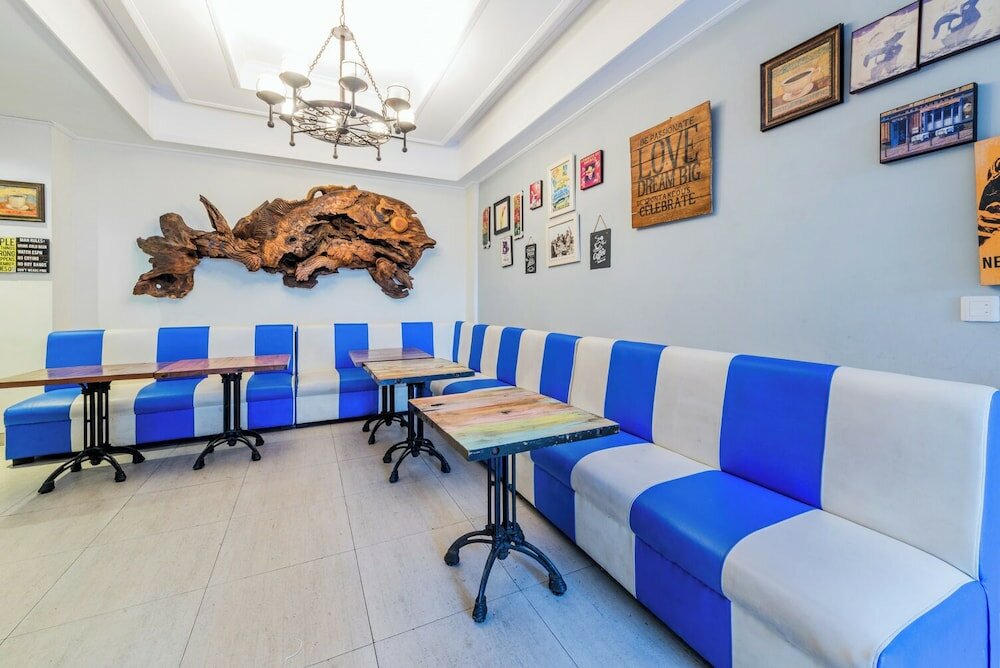 Фото Alron Hotel Kuta Powered by Archipelago