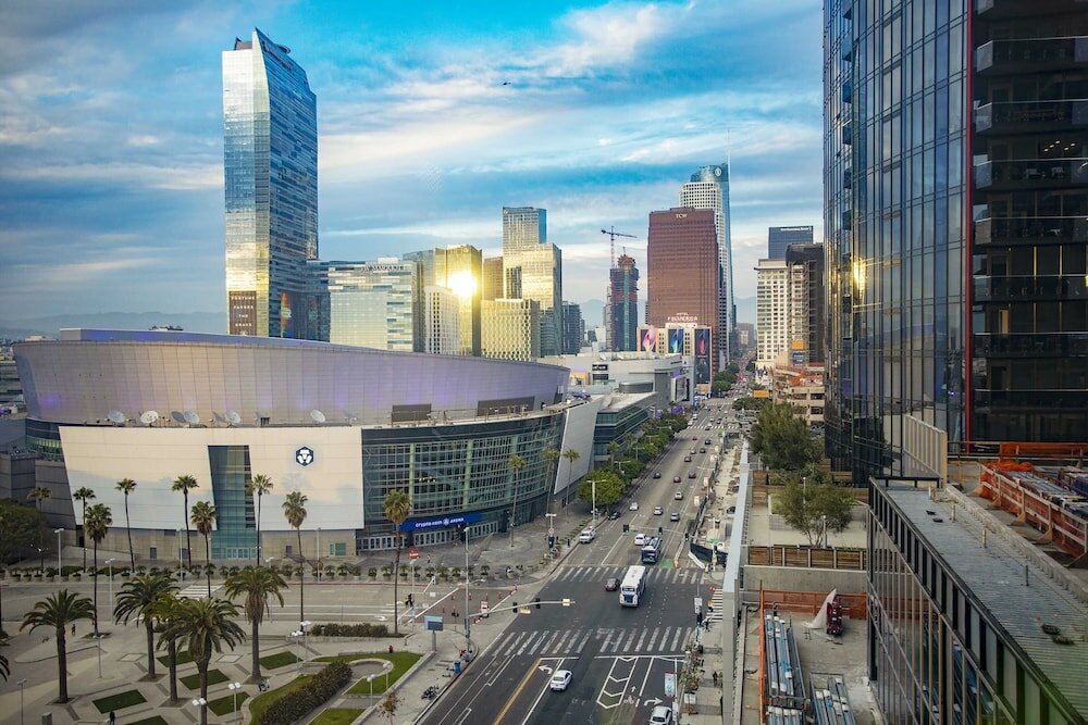 Фото Moxy Downtown Los Angeles