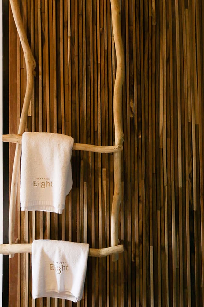 Фото The Happy 8 Retreat @ Old Town