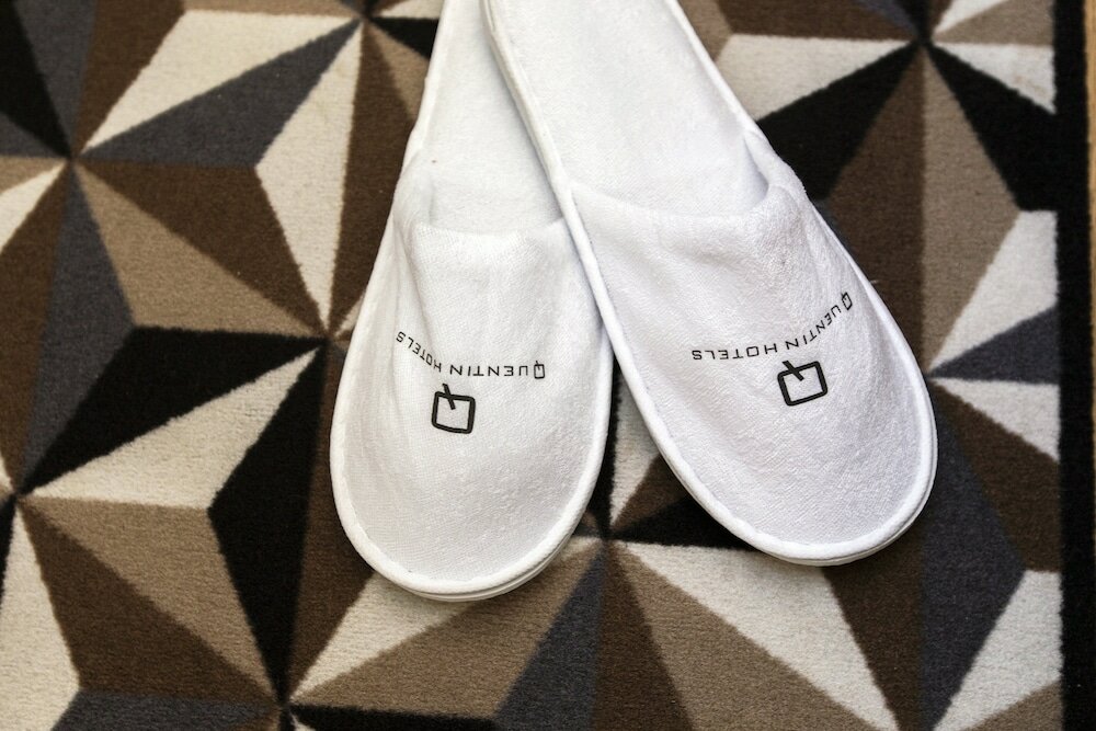 Фото Quentin Golden Bear Hotel