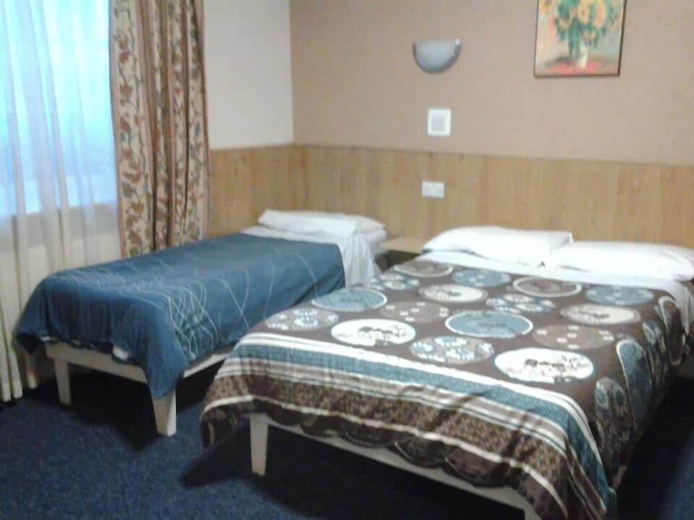 Фото MacDonald Hotel