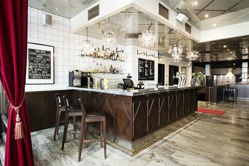 Гостиница ProfilHotels Savoy в Йёнчёпинге