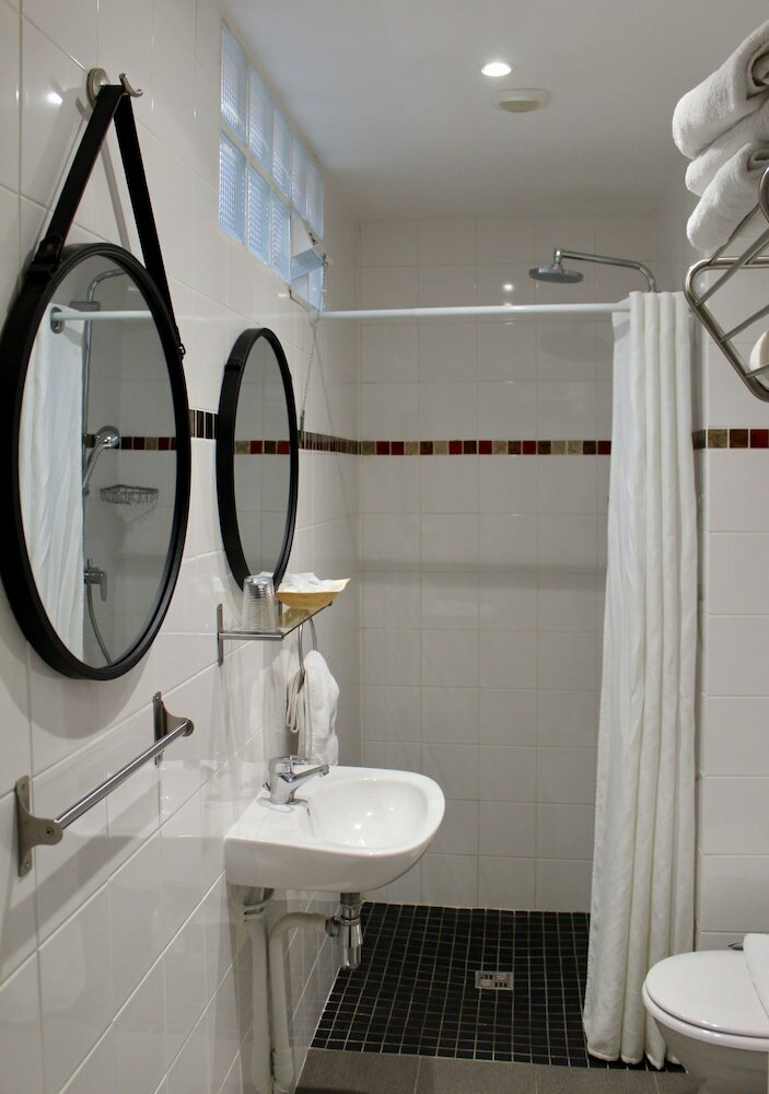 Фото Hôtel des Pyrénées