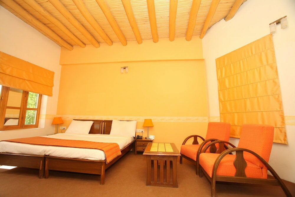 Фото Welcomheritage Lha - Ri - Sa Resort