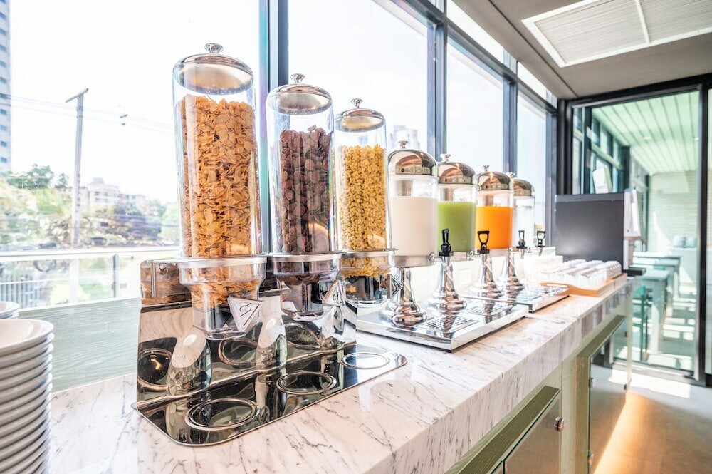 Фото Manhattan Pattaya Hotel