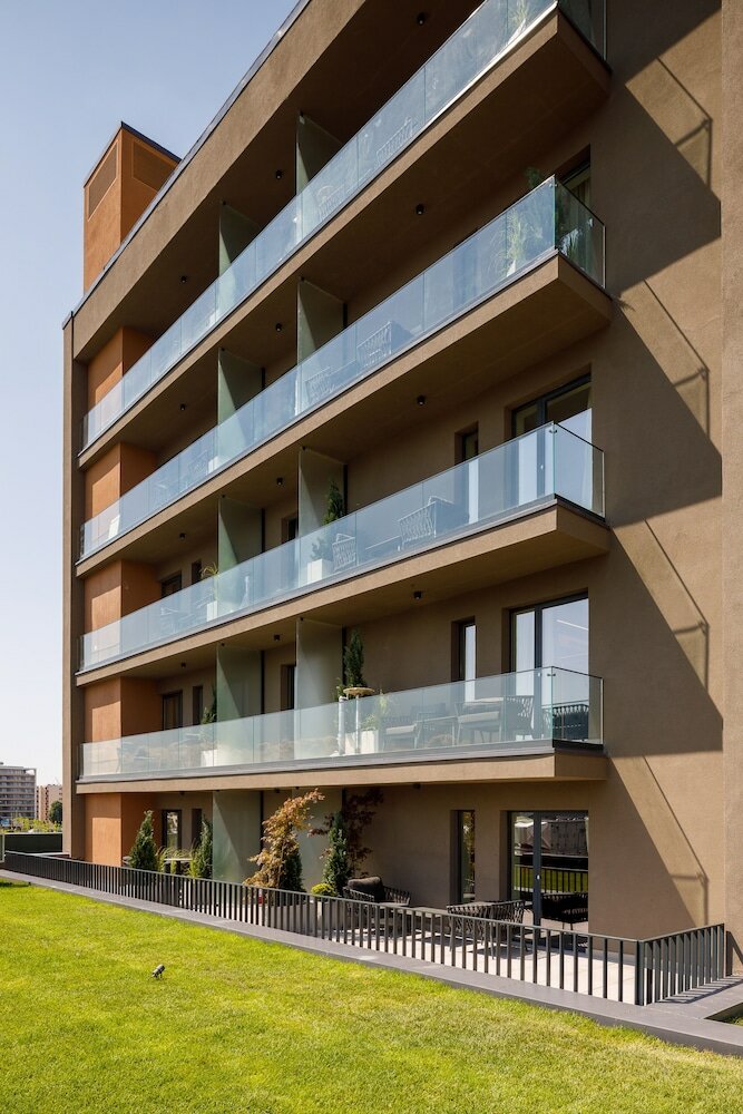 Фото Qosmo Brasov Hotel