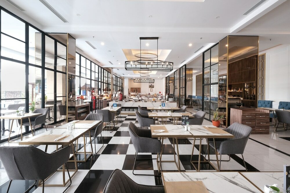 Фото Bigland Hotel Bogor