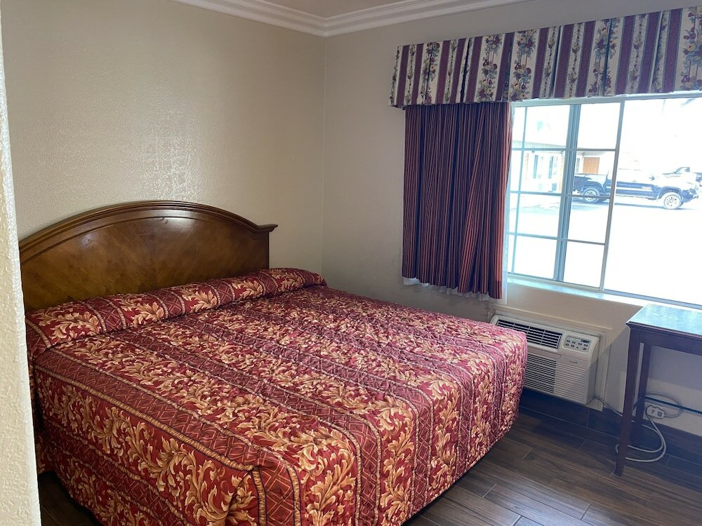 Фото Palace Inn Oxnard