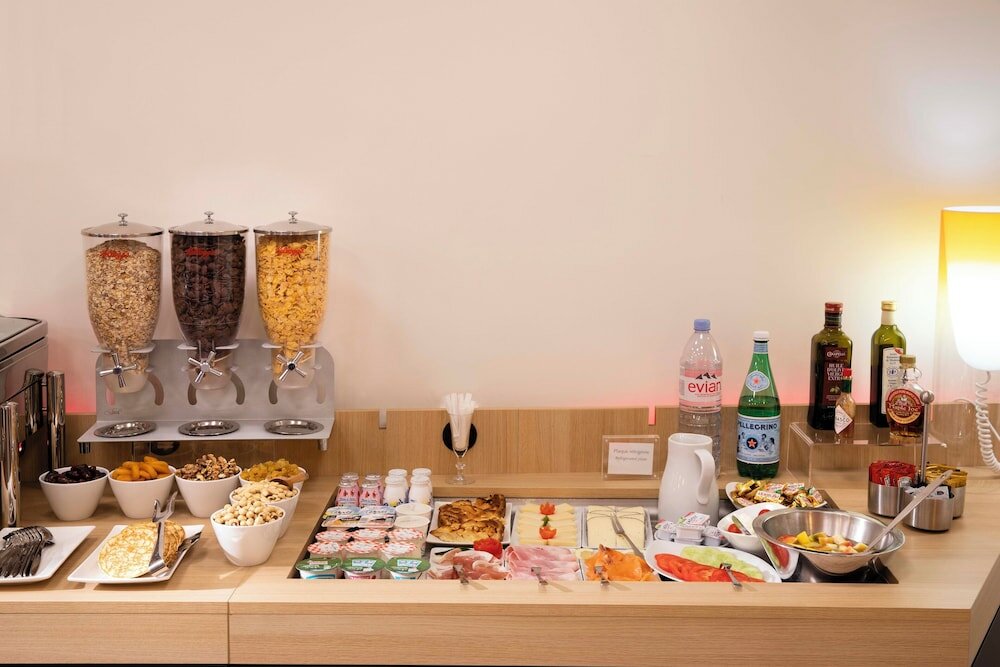 Фото Hotel Hor Les Lumières