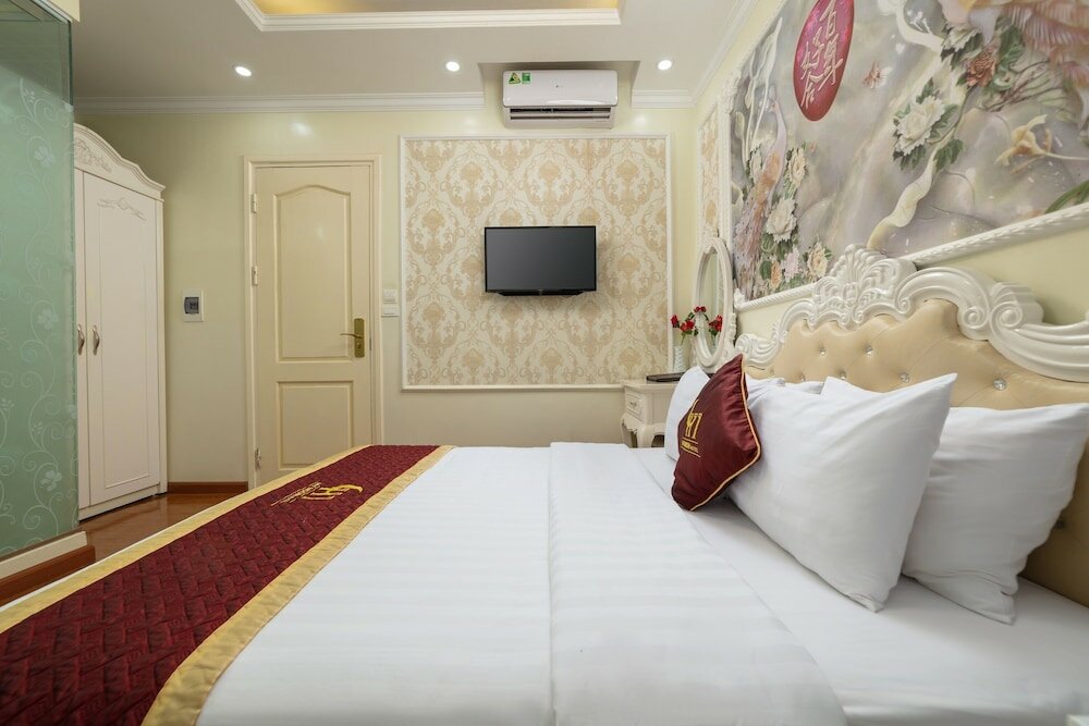 Фото My Moon Hotel