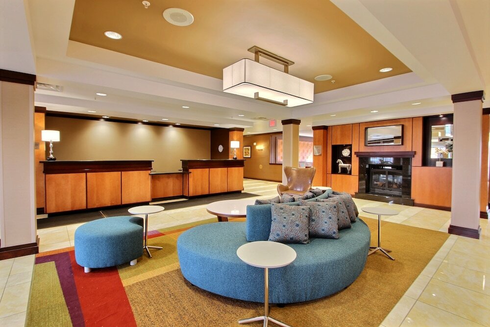 Фото Fairfield Inn & Suites by Marriott Milwaukee Airport