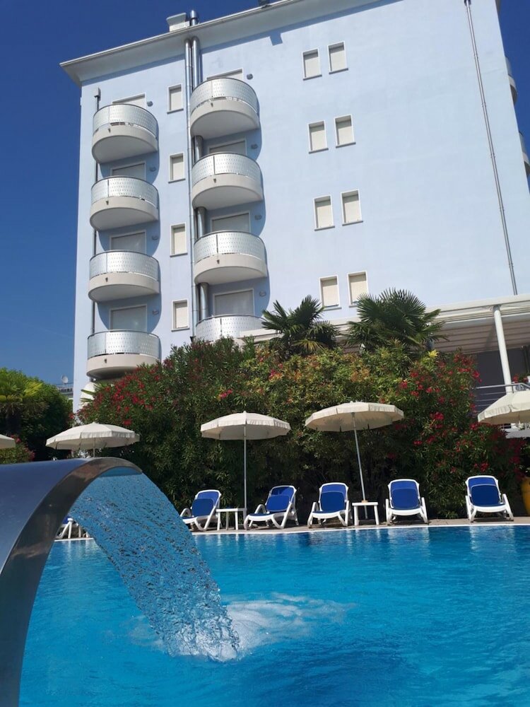 Фото Hotel Helios