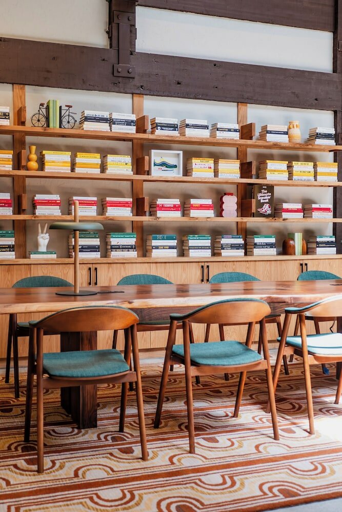 Фото Valley River Inn