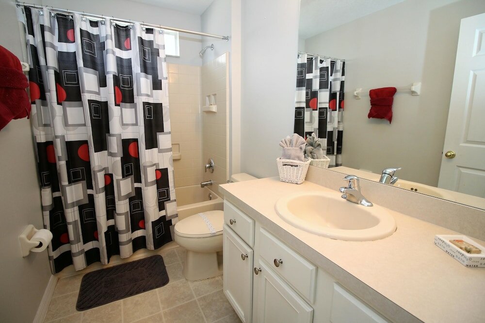 Фото Allamanda Holiday Home 4 Bedroom