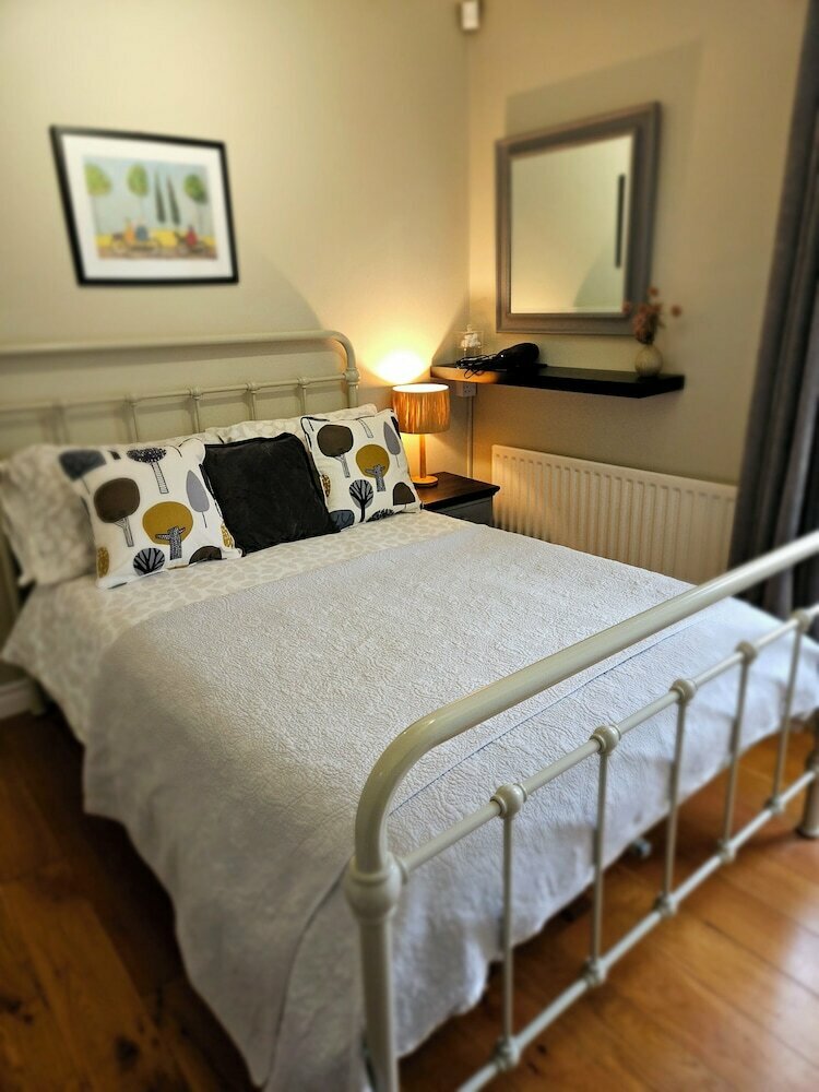 Hotel My Way Guesthouse, England, photo