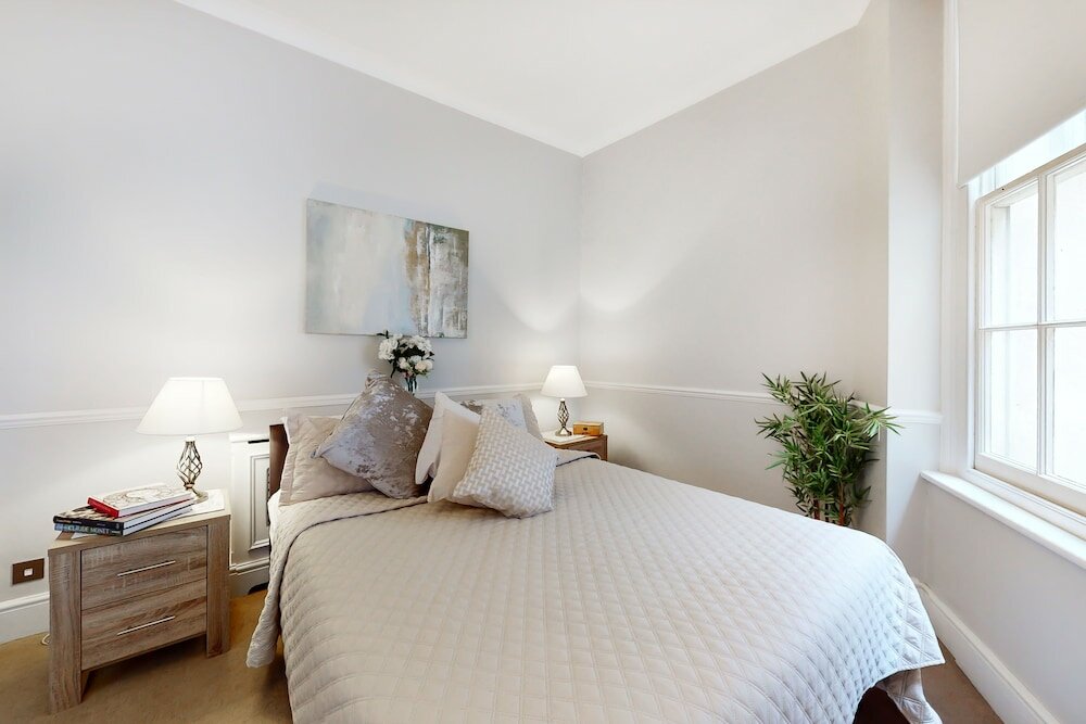 Фото Park Lane Apartments - Clarges St