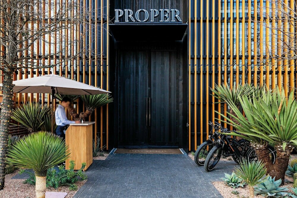 Фото Austin Proper Hotel