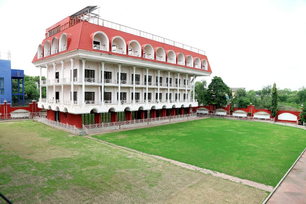 Фото Отель Aurangabad Gymkhana Club
