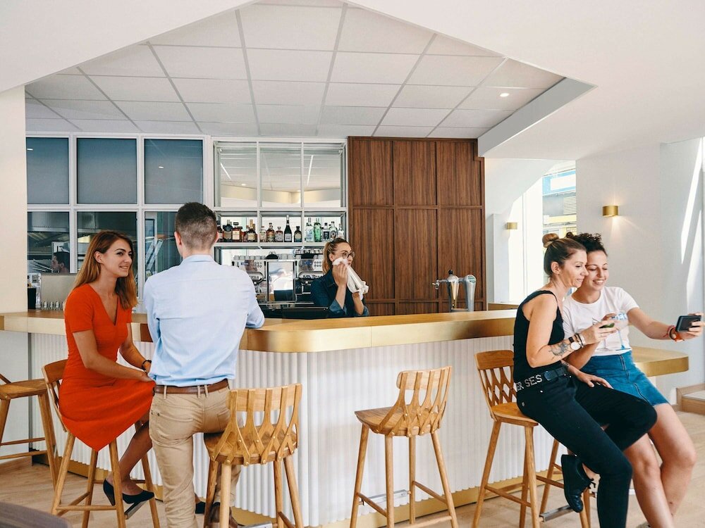 Фото Hôtel Mercure Marseille Canebière Vieux-Port