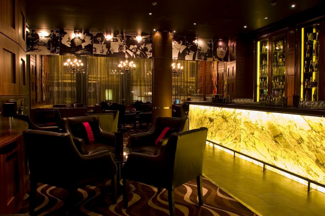 Фото Hard Days Night Hotel